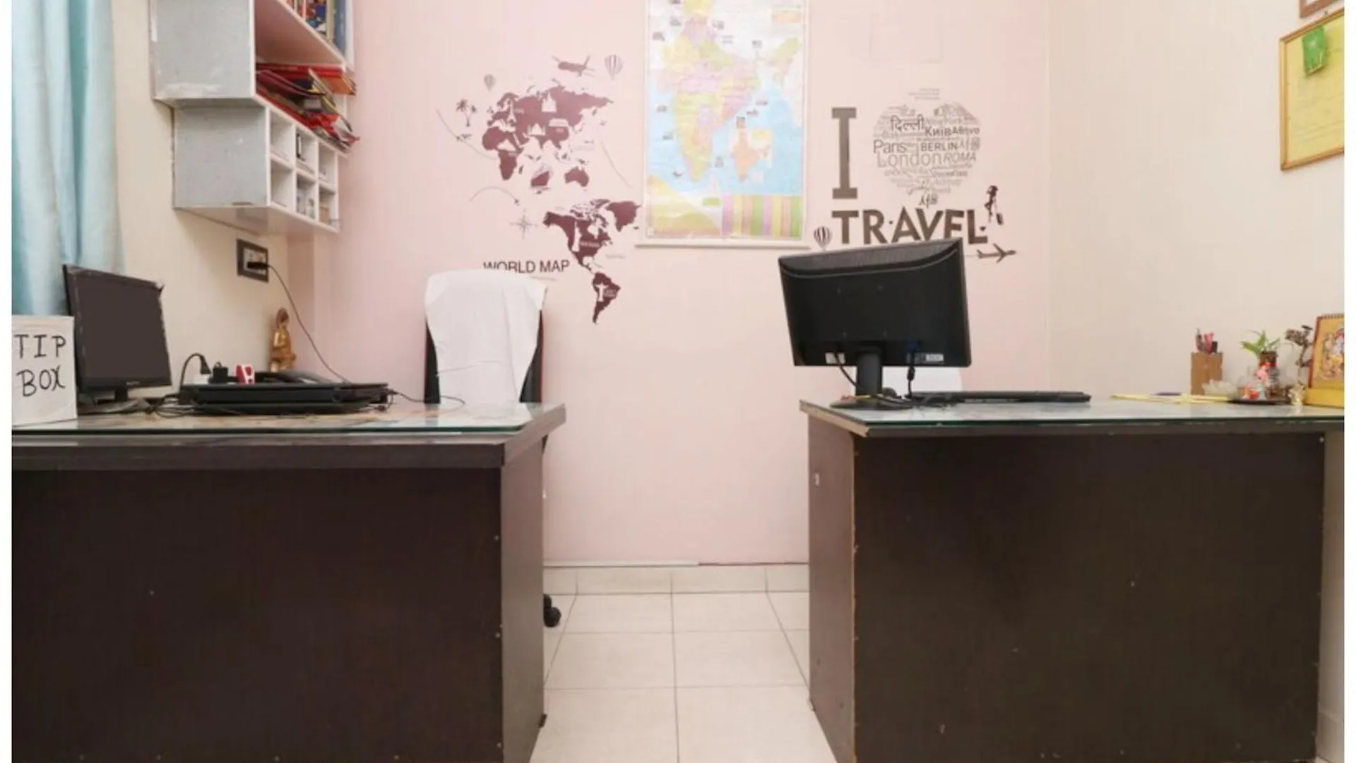 Hotel Ds Stay Varanasi ! - Near Kasi Vishwanath Temple And Ganga Ghat #Fully Air Conditioning #Free Wi-Fi #Parking #Room Service #Prime Location - Best Selling Premium Hotel In Varanasi